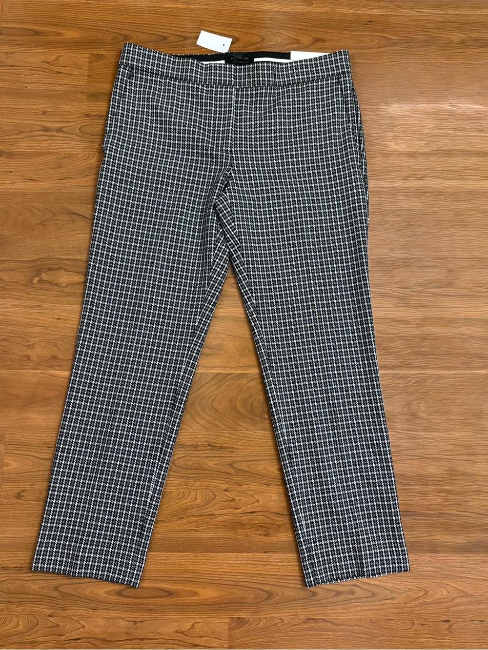 Ann Taylor Size 6 Stretch Ankle Length Pants Black Gray Houndstooth Pattern